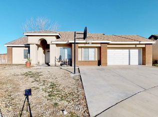 14464 Del Amo Dr, Victorville, CA 92392