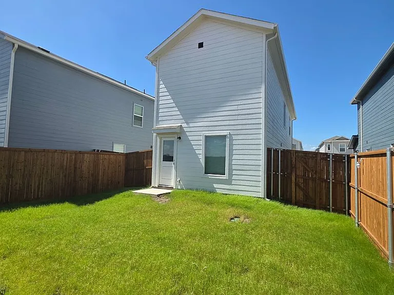 12156 Morgan Dr — Photo 18