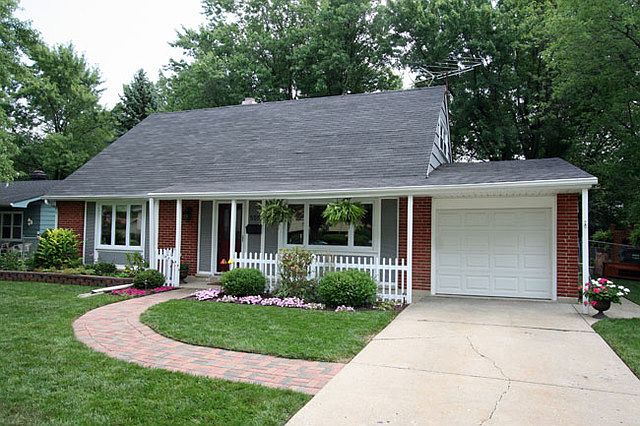 1st image of 555 Lafayette Ln