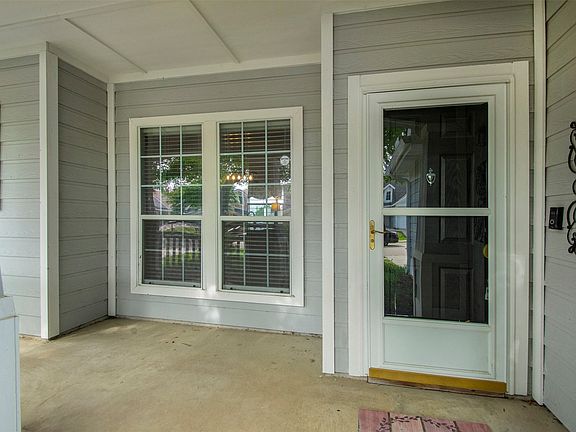 2nd image of 510 Creekside Dr
