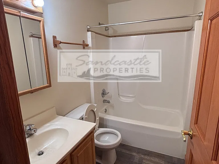 2190 Freedom St #2190 — Photo 8