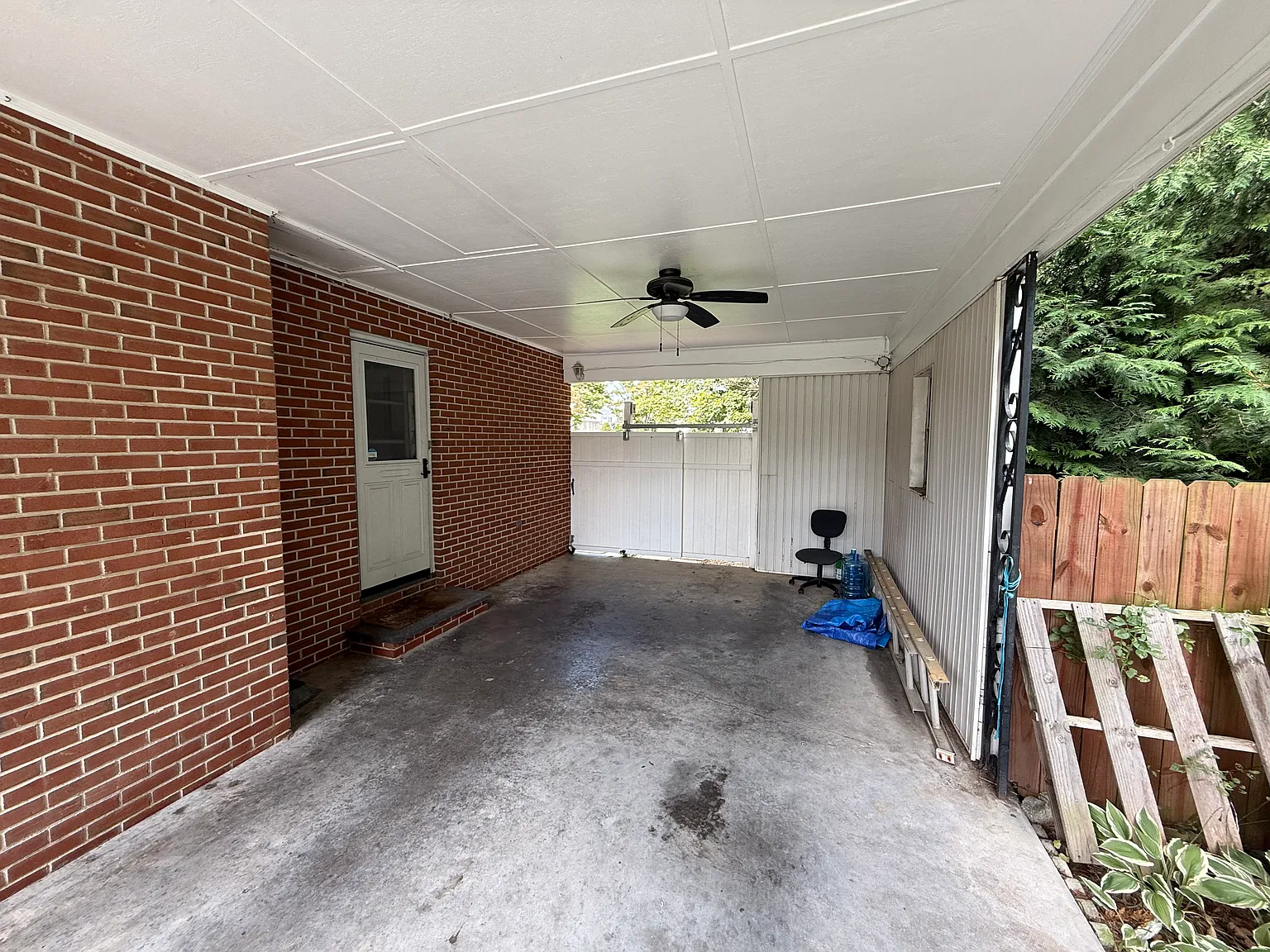 3 bed, 2087 sqft, $3,000 — Photo 2