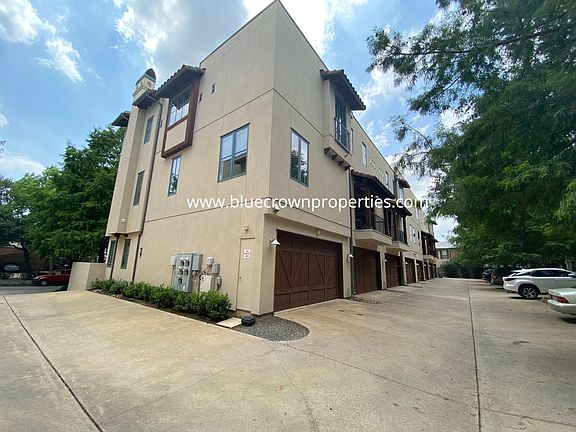 3rd image of 4406 Bowser Ave #22