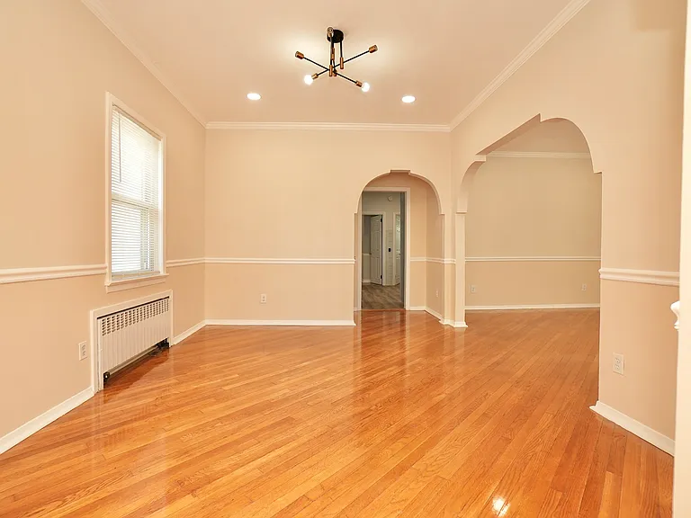 127 Brighton Ave #1 — Photo 5