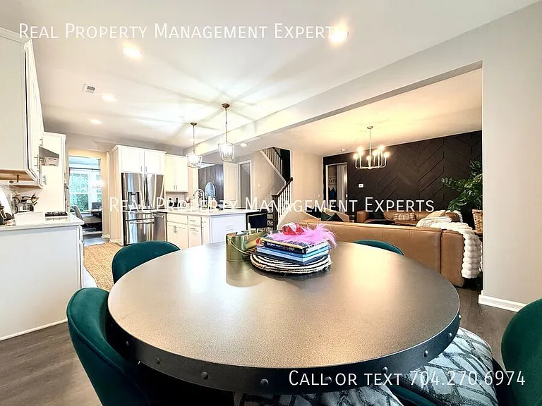 194 Winterberry St — Photo 6