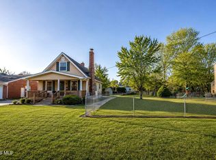 711 Sawyer Rd, Toledo, OH 43615