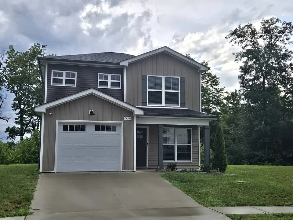 1176 Cottonwood Dr
