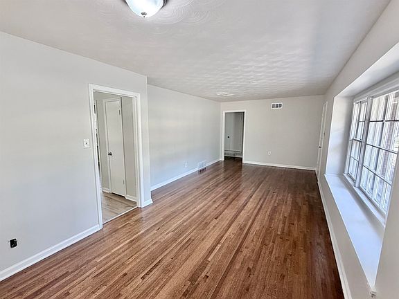 3rd image of 4336 Anna Dr