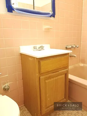 Rented by BRICK & GALO REALTY CORP | media 15