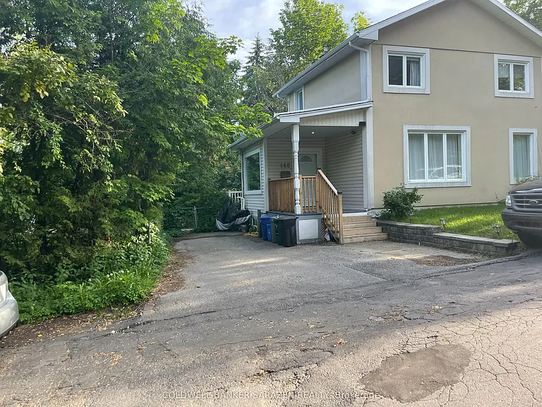 448 Green Ave — Photo 2