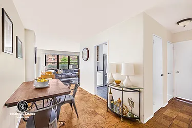 Rented by Coldwell Banker Warburg