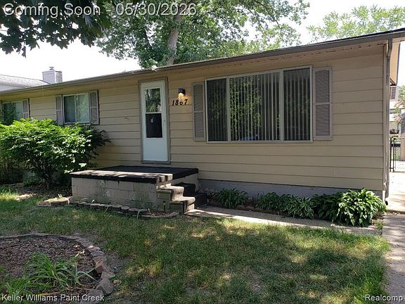 2nd image of 1867 Rustic Ln