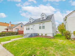 247 E 25th St, Chicago, IL 60411