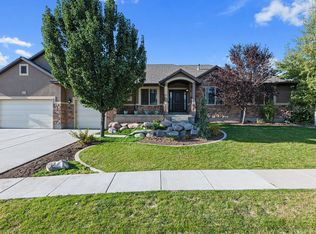 1381 E Saint Josephs St, Layton, UT 84040