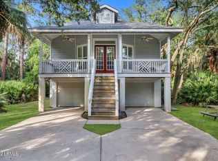 6 Fiddlers Cv, Saint Helena Island, SC 29920