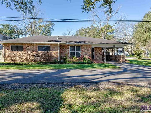 2nd image of 407 Whitehead Blvd