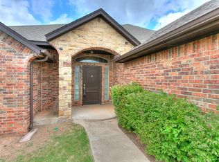 2217 Timber Rdg, Yukon, OK 73099