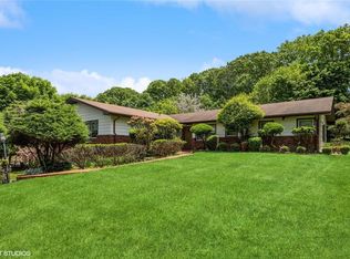 980 Chestnut Ridge Rd, Spring Valley, NY 10977