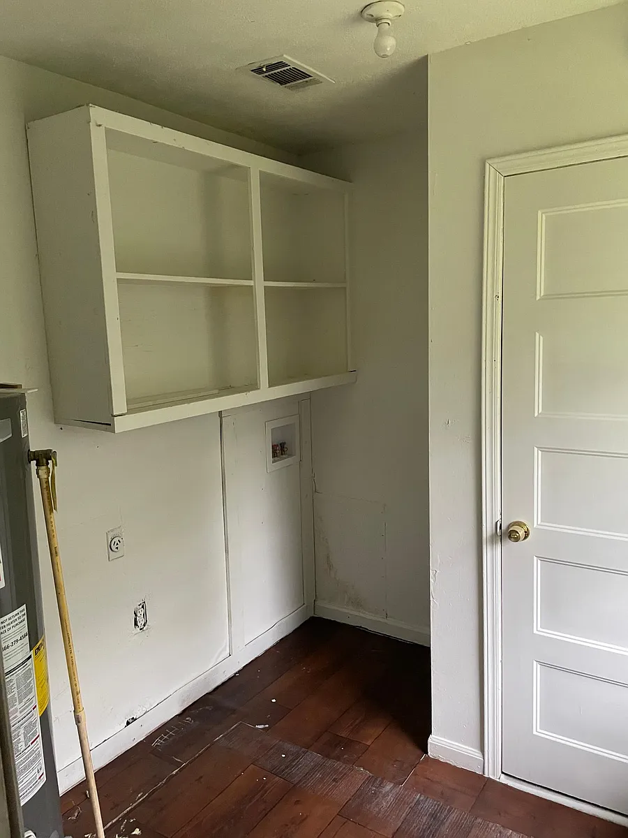Washer and dryer accessibility - 601 Hajack Dr