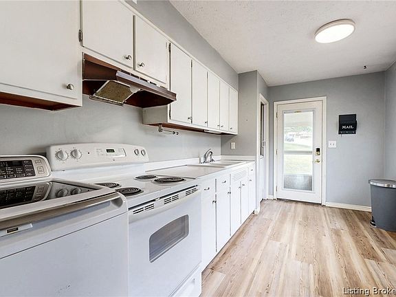2nd image of 2713 Wahoo Drive