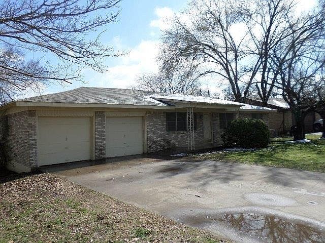 1st image of 109 Oakwood Dr