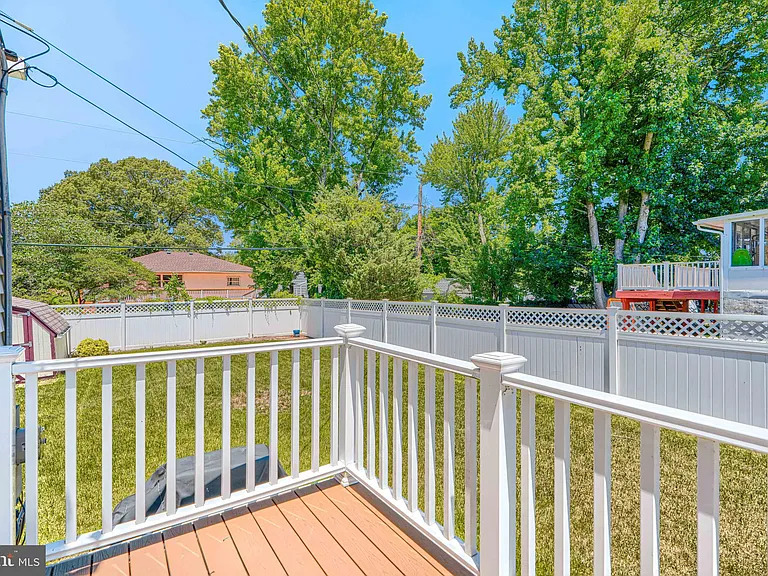 280 Mackintosh Dr — Photo 44