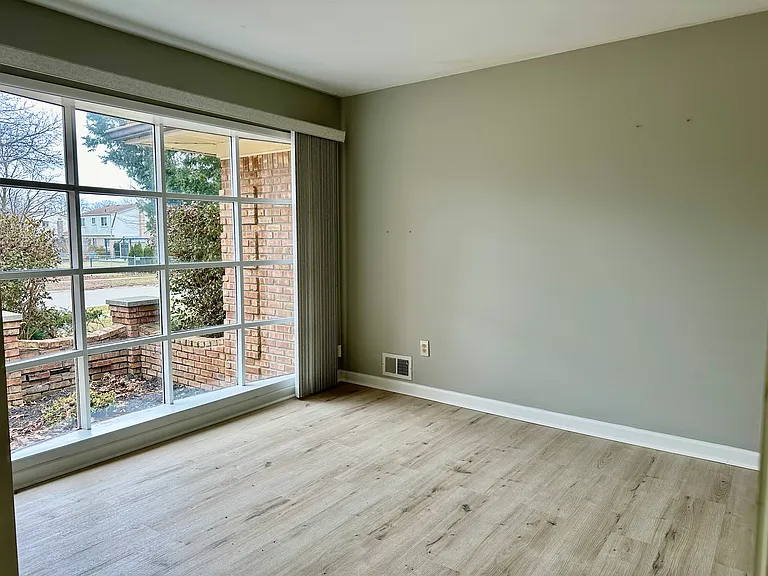 3589 Wakefield Dr — Photo 4