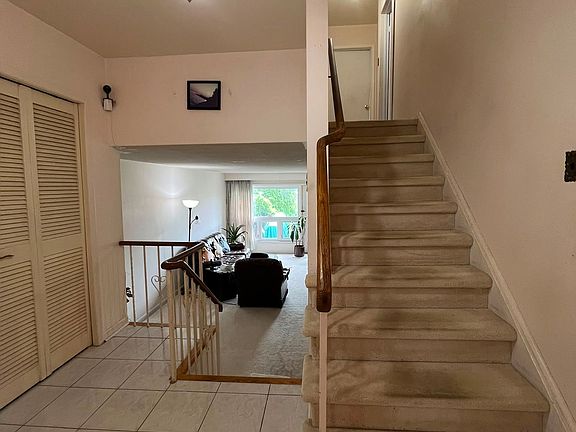 2nd image of 70 Tanjoe Cres