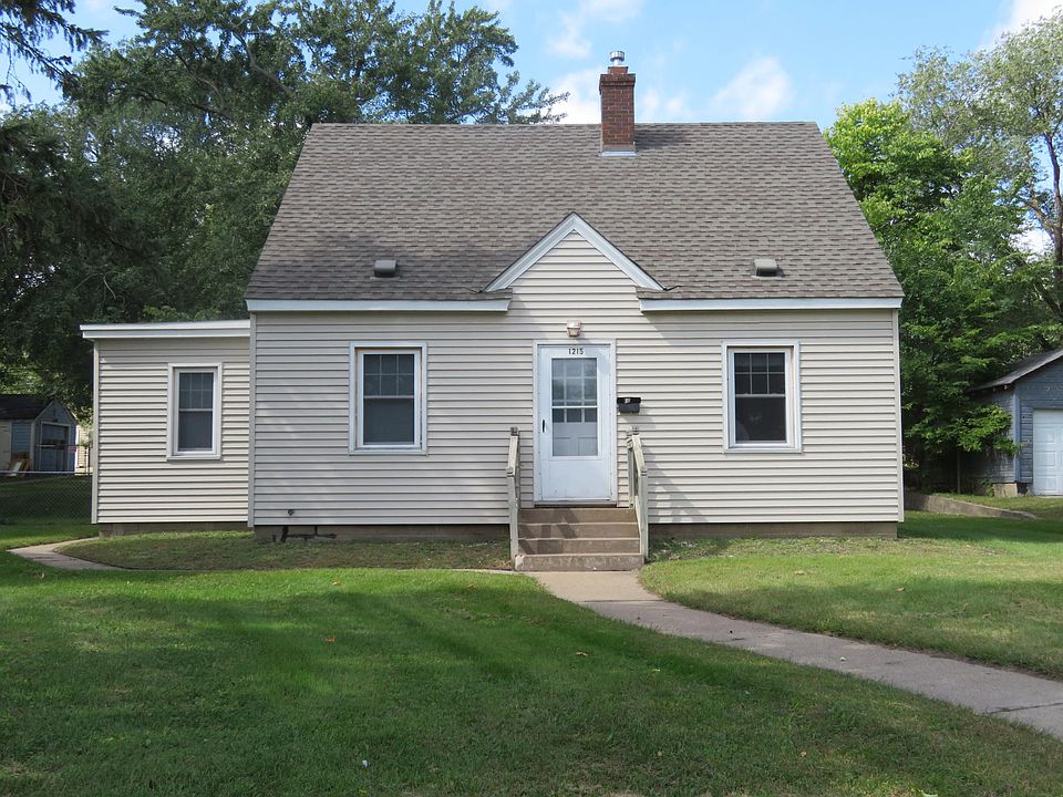 1st image of 1215 9th Ave S