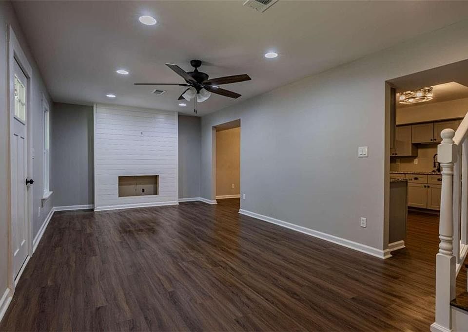 1st image of 106 Northside Dr