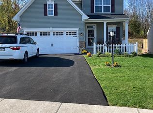 196 Pixie Moss Rd, Pottstown, PA 19464