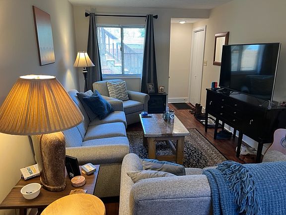 Living Area - Front Door - Closet