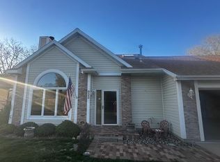 823 23rd St SW, Rochester, MN 55902