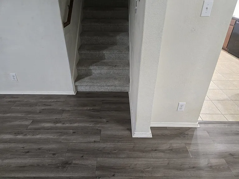 Upstairs entryway