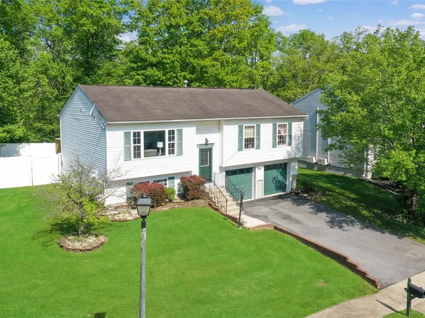 15 Brook Road, Walden, NY 12586