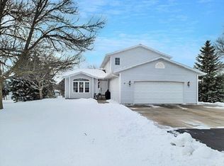 1034 W Chapel St, Marshfield, WI 54449