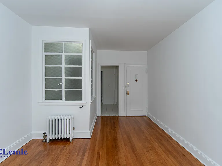 211 E 88th St #5FW — Photo 4