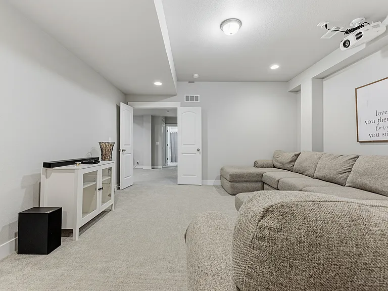 6276 N Lisbon St — Photo 34