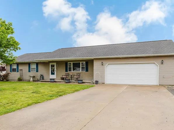 1303 Hazel Ln, Johnston City, IL 62951