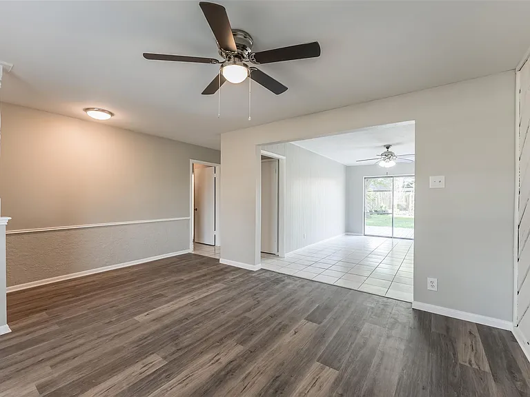 7015 Pine Vista Ln — Photo 4