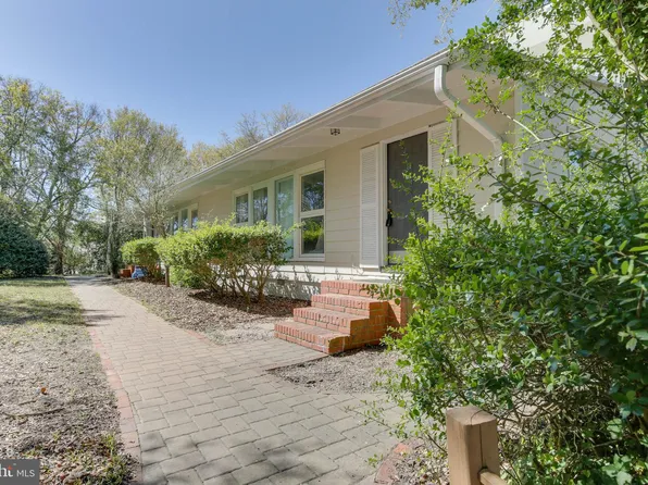 210 59th St #B, Virginia Beach, VA 23451