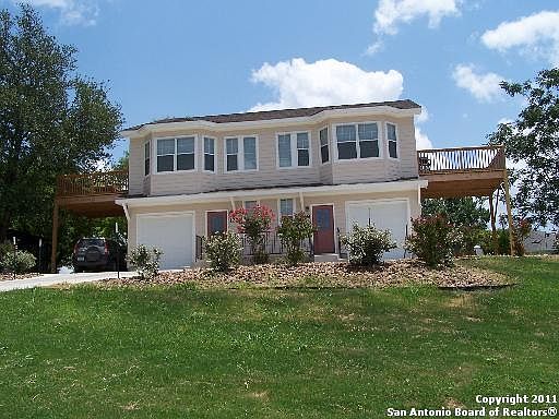 1st image of 1264 & 1266 HILLCREST DR