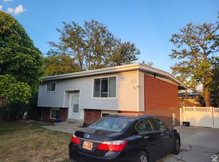 4533 S Knightsbridge Rd, Taylorsville, UT 84129