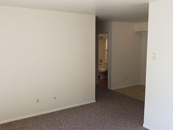 4th image of 1715 Broadway St APT A