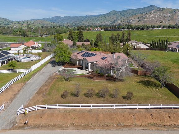 2nd image of 32250 Appaloosa Drive