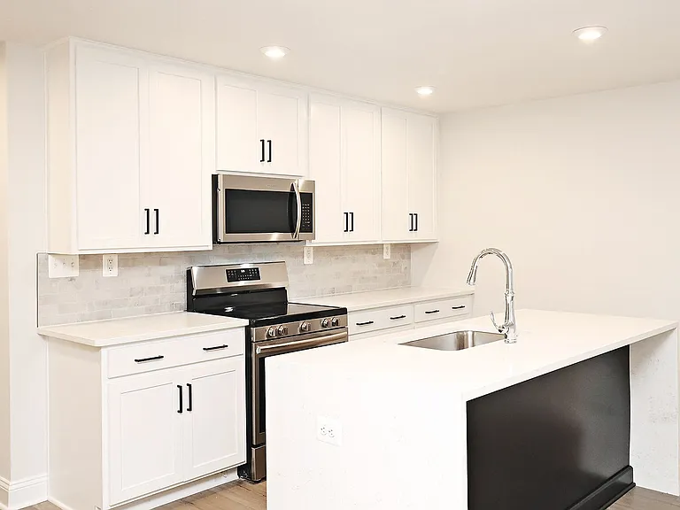 2411 Anlee Rd #B — Photo 4
