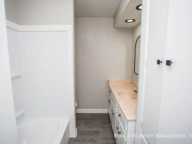 2725 63rd St #1 — Photo 27