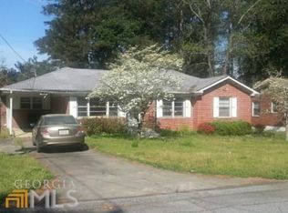 2449 Wood Valley Dr, East Pt, GA