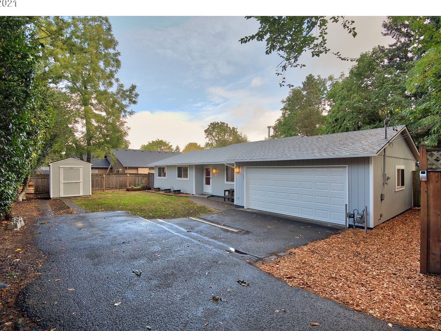 10823 NE Siskiyou St, Portland, OR 97220 | Zillow