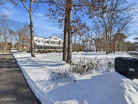 2nd image of 17 Amanda Lane